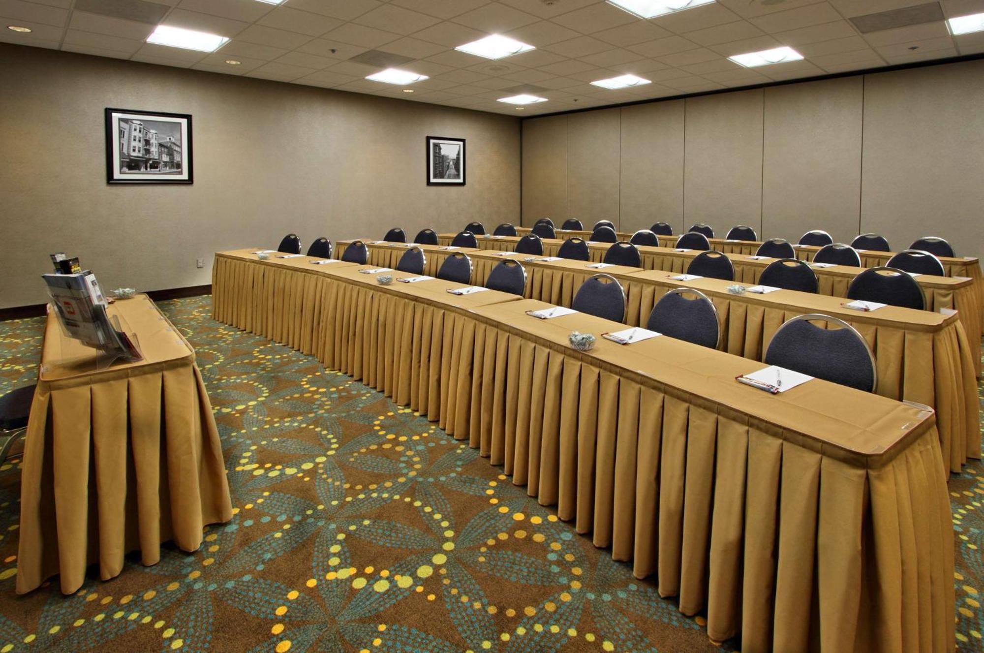 Hampton Inn הגרסטאון מראה חיצוני תמונה